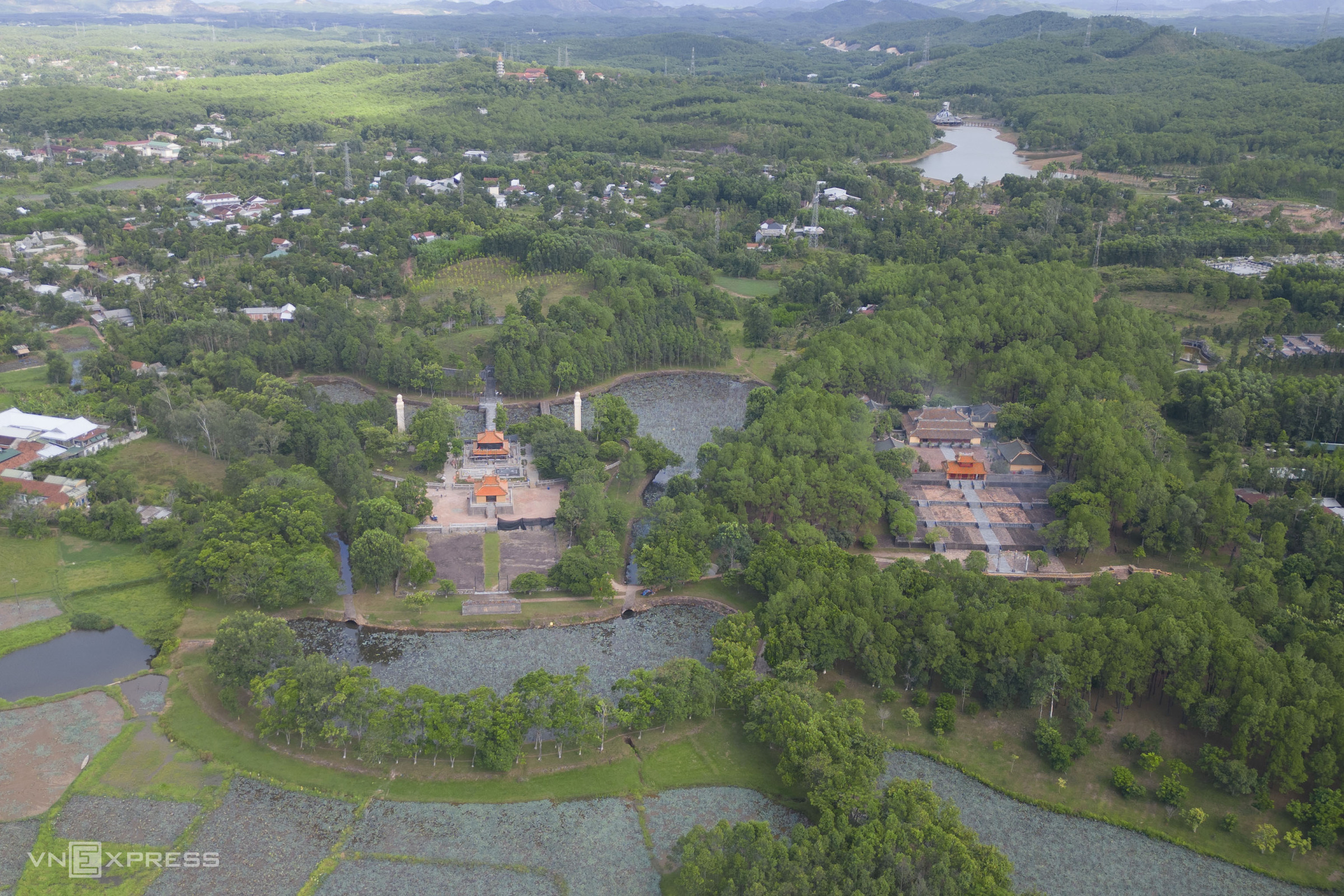 Nơi an nghỉ của vua triều Nguyễn thích làm thơ - 1