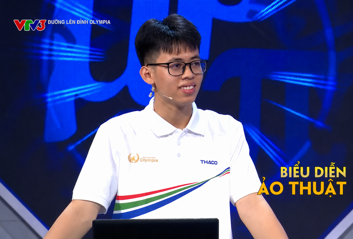 Quán quân cuộc thi tuần Nguyễn Hà Bình không chỉ gây ấn tượng với màn lội ngược dòng mà còn sở hữu khả năng biểu diễn ảo thuật. (Ảnh chụp màn hình)