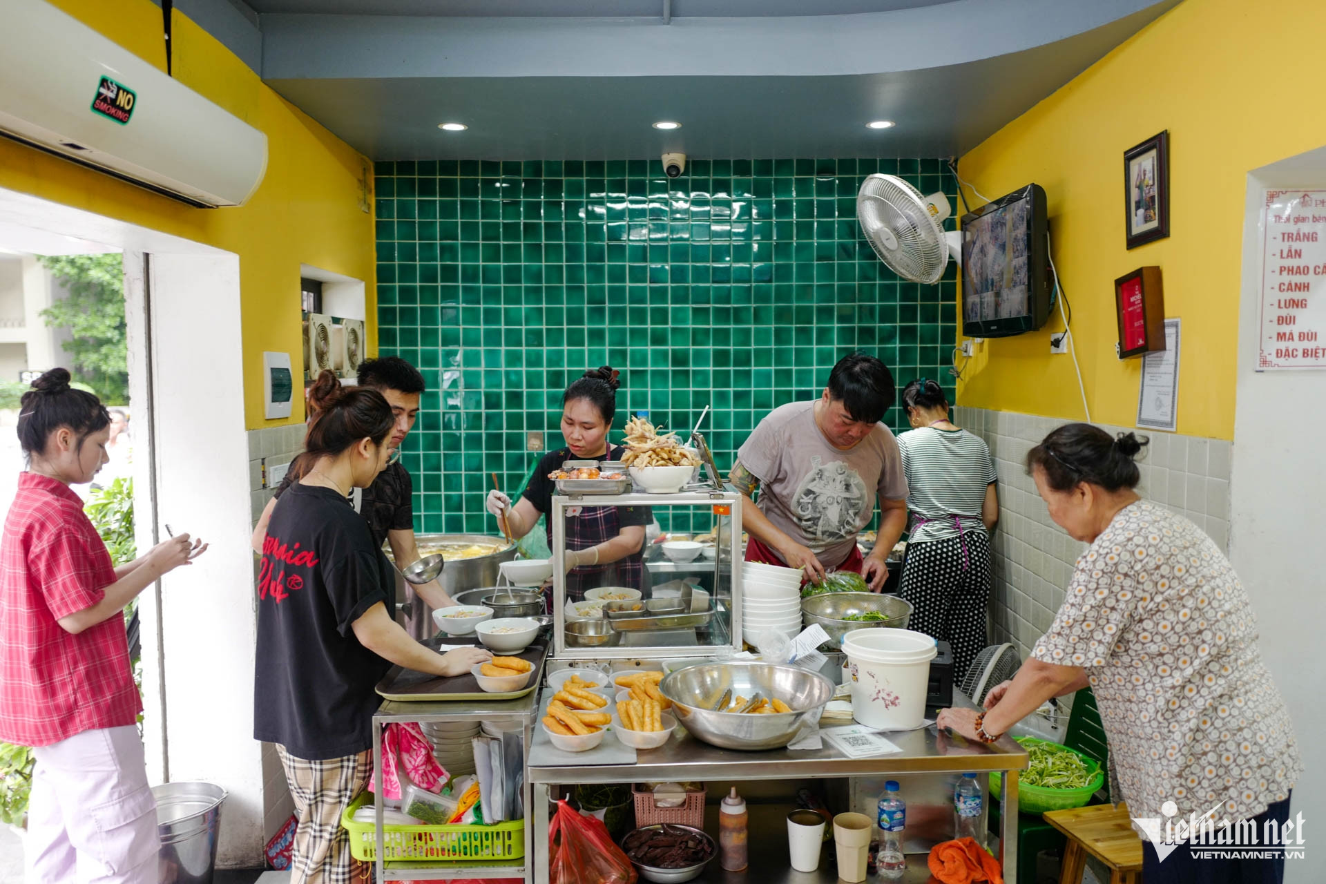 7 quán phở đông khách, du khách nên thử ở phường Ba Đình, Hà Nội - 2