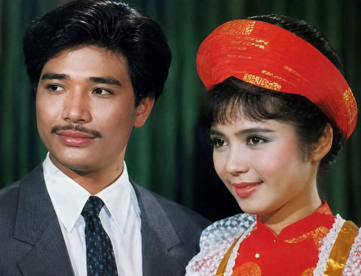 Lê Tuấn Anh và Việt Trinh trong bộ phim Sân ga tình yêu năm 1993.