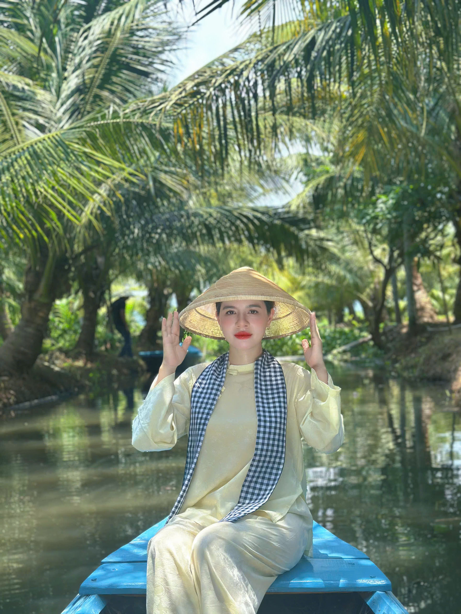 Điểm Đến Như Amp;#34;Miền Tây Thu Nhỏamp;#34; Cách Hà Nội 140Km, Khách Chèo Xuồng, Ngắm Sen - 1
