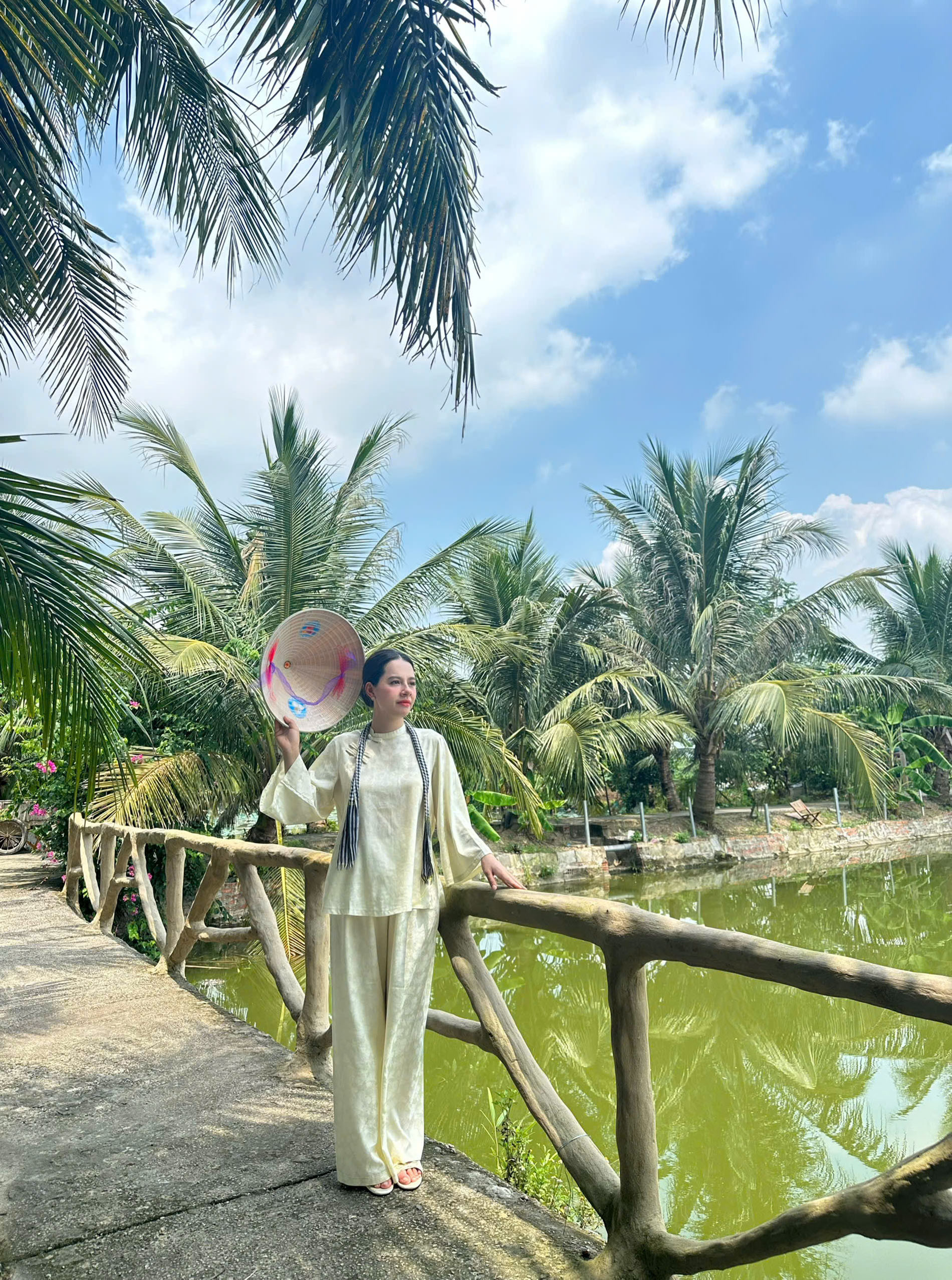 Điểm Đến Như Amp;#34;Miền Tây Thu Nhỏamp;#34; Cách Hà Nội 140Km, Khách Chèo Xuồng, Ngắm Sen - 4