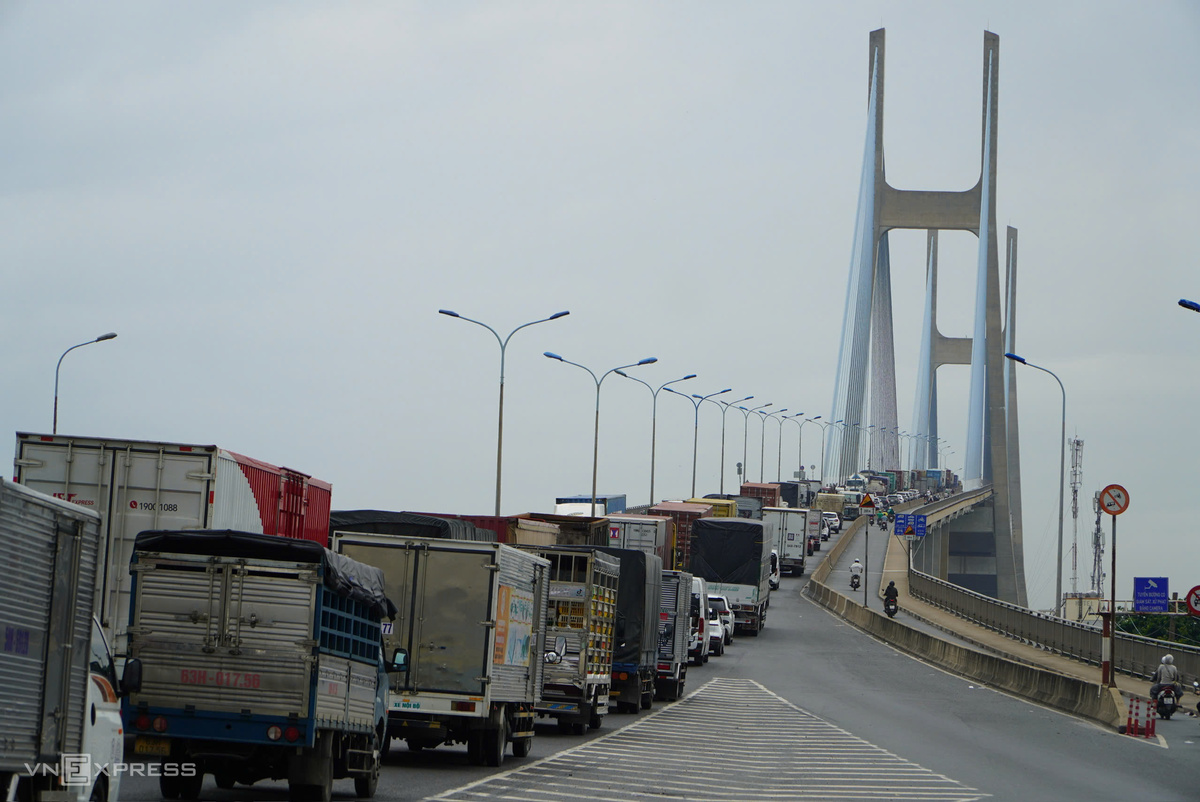 Ùn ứ 10 km ở cửa ngõ phía Đông TP HCM - 15