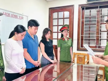 Triệt xóa đường dây sản xuất hơn 100.000 sản phẩm thuốc đông y giả chứa chất cấm