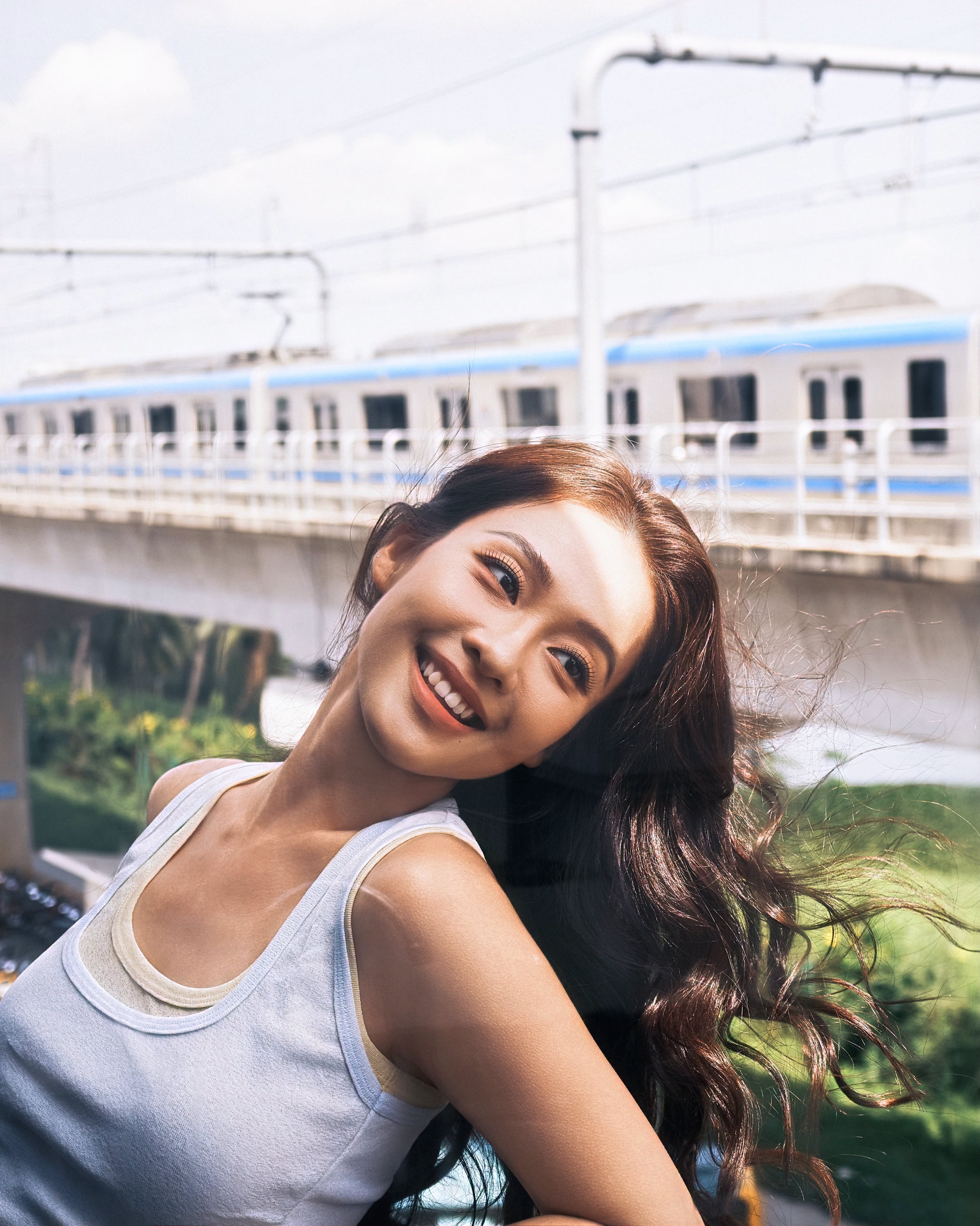 Nhan sắc tuổi 29 của Khả Ngân rạng rỡ cuốn hút.