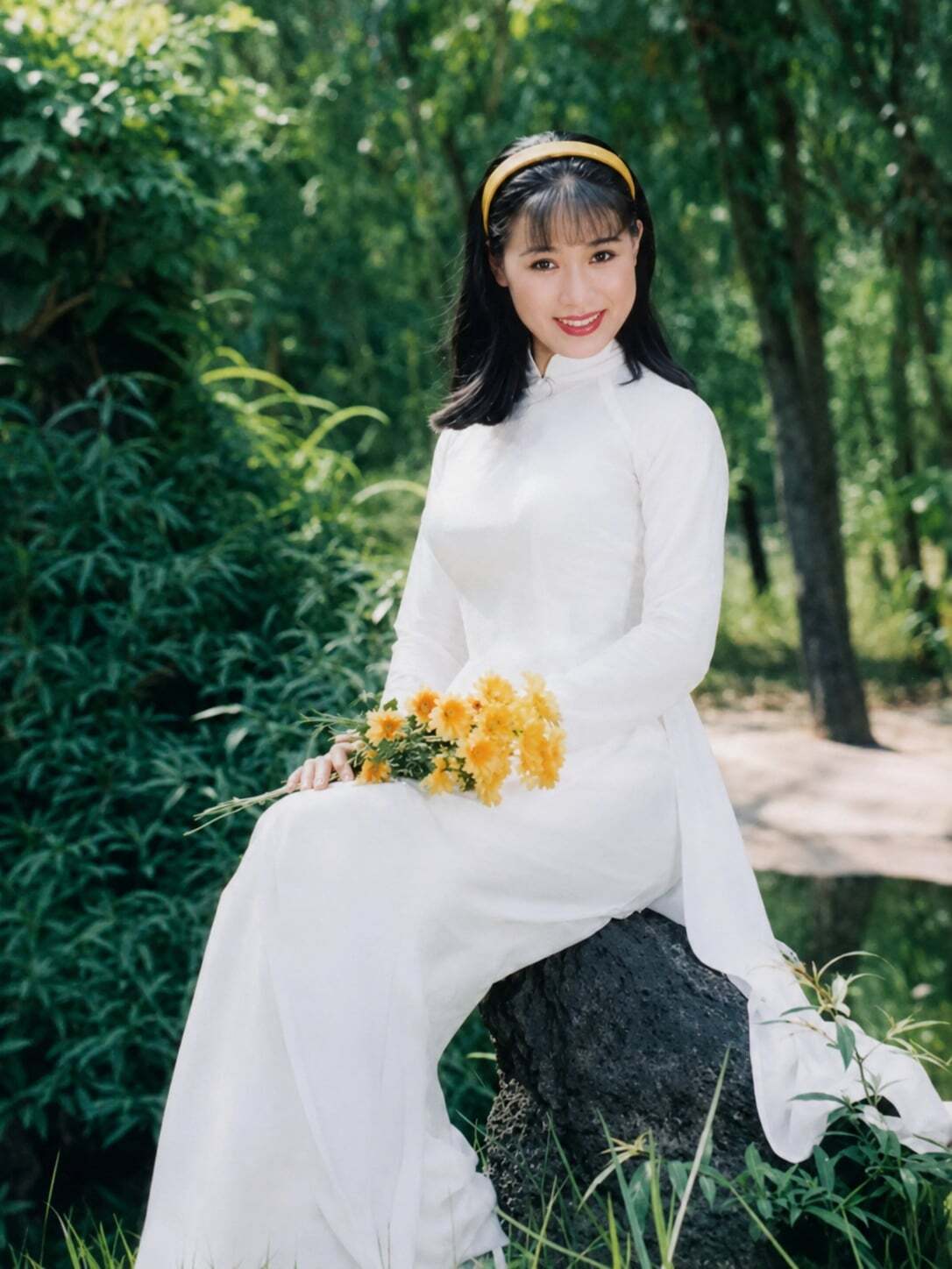 Người đẹp thập niên 1990 trong tà áo trắng mùa tựu trường - 6
