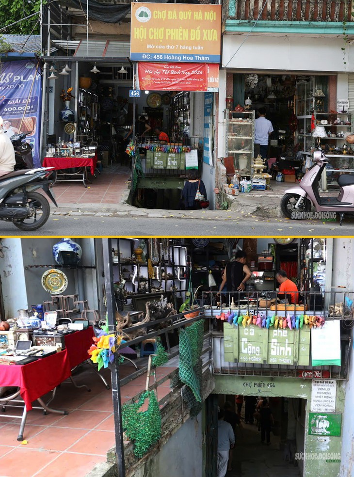 Lối vào phiên chợ đá quý tại số 456 Hoàng Hoa Thám, nơi khu chợ nằm sâu trong một con ngõ nhỏ. Ảnh: T.Anh