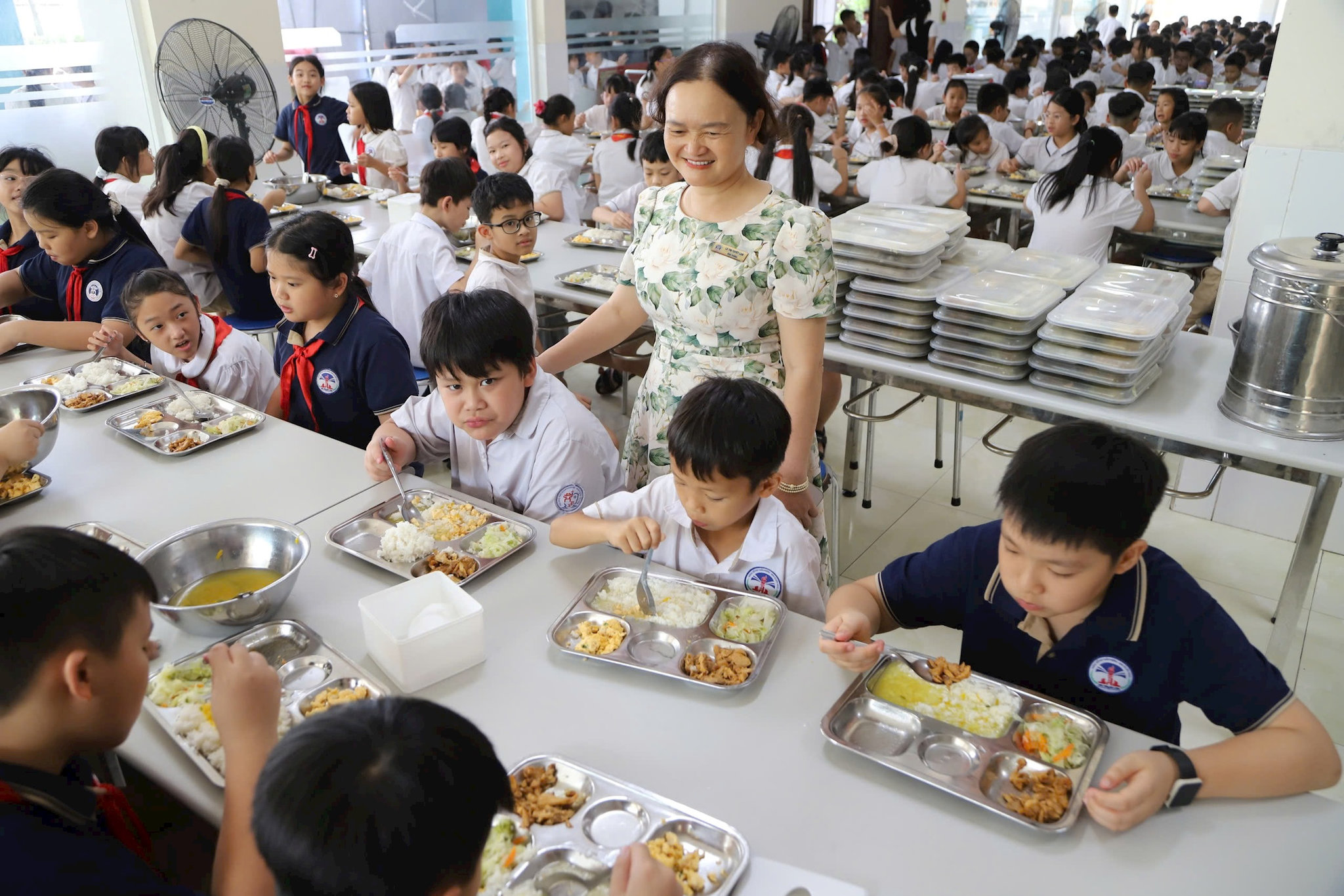 Khoảng 2.400 học sinh Trường Tiểu học Xuân Phương đăng ký bán trú. Ảnh: CTV