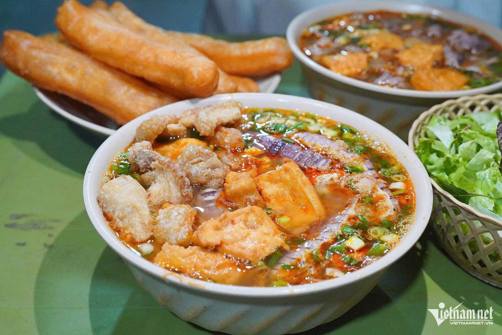 Quán mở từ 18h tới nửa đêm