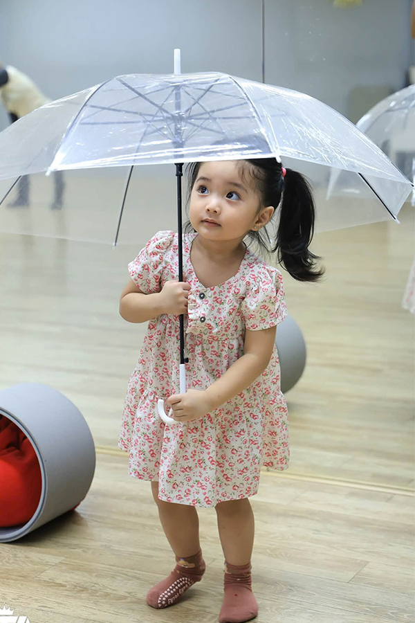 Lisa - con gái Khánh Thi 3 tuổi đã học ballet - 7