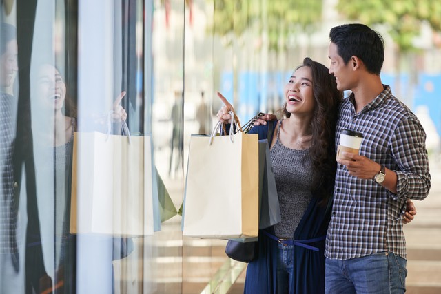 Với nam giới thuộc cung hoàng đạo Sư Tử, chuyện chủ động thanh toán trong những buổi hẹn hò đôi khi còn là cách để họ thể hiện sự quan tâm cũng như bản lĩnh của mình. Ảnh minh họa