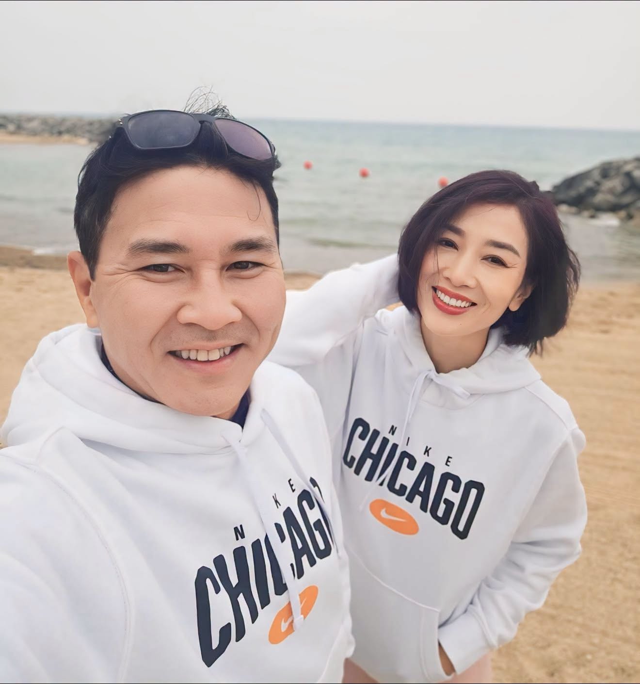 Hoa khôi Thu Hương tuổi U50 viên mãn, hạnh phúc cùng chồng đi khắp thế gian. FBNV