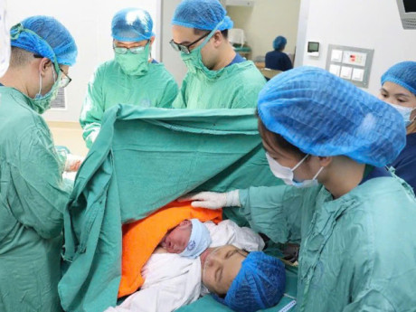 Hà Nội dự kiến chi 4 triệu đồng cho phụ nữ sinh đủ hai con trước 35 tuổi