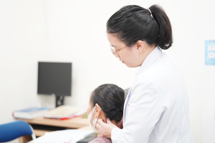 Theo quy định mới nhất có 6 mức phụ cấp ưu đãi nghề đối với nhân viên y tế, cao nhất là 80%, tuỳ theo tính chất công việc. Ảnh: Bệnh viện Chợ Rẫy