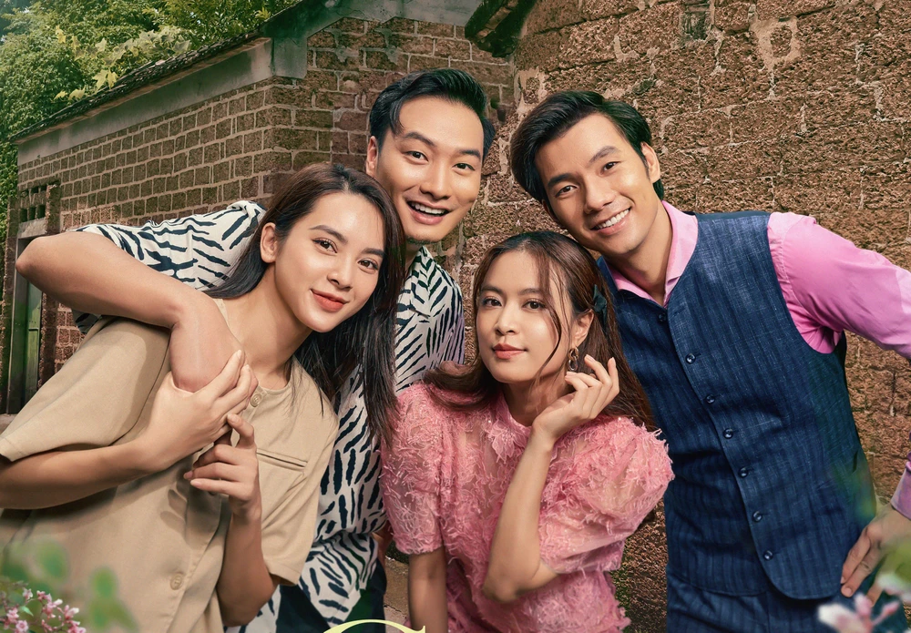 Thông tin trên a classTextlinkBaiviet hrefhttps://eva.vn/Phụ Nữ/a Mới cho hay, những năm gần đây, Quỳnh Lương tiếp tục lấn sân diễn xuất và dần ghi dấu qua loạt phim truyền hình như Lối Nhỏ Vào Đời, Ga-ra Hạnh Phúc, Đừng Làm Mẹ Cáu, Lối Nhỏ Vào Đời... Qua từng vai diễn, nữ diễn viên cho thấy sự tiến bộ trong cách thể hiện cảm xúc, lối diễn tự nhiên và khả năng hóa thân đa dạng. Đặc biệt, những nhân vật có màu sắc quyến rũ, cá tính và quyền lực giúp Quỳnh Lương ngày càng tạo được dấu ấn riêng, đồng thời sở hữu lượng người hâm mộ đáng kể.