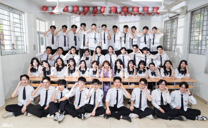 Tập thể lớp 12A5 - Trường THPT Chuyên Ngoại ngữ ghi dấu với loạt thành tích ấn tượng,