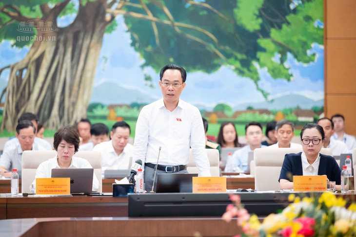 Bộ trưởng Bộ GDamp;ĐT Hoàng Minh Sơn. Ảnh: Media Quốc hội