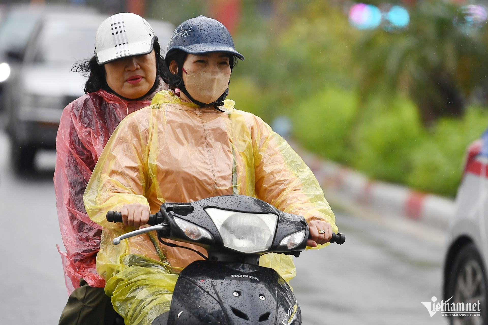 Thời tiết Hà Nội sắp đón không khí lạnh gây mưa và trời mát. Ảnh: Bảo Kiến