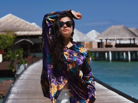 MC Thu Hương chuộng thời trang vintage khi đi biển