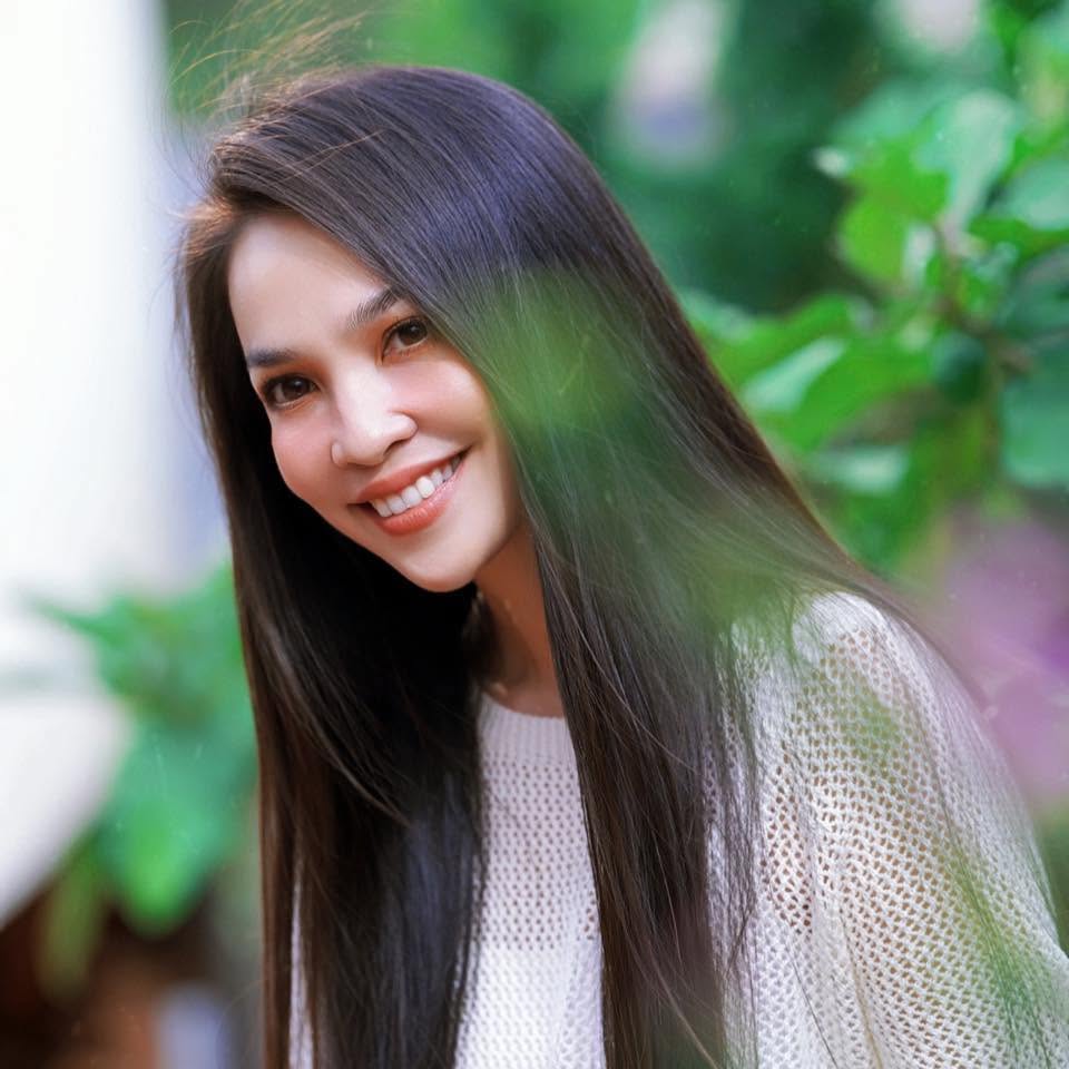 Ca sĩ Hiền Thục.