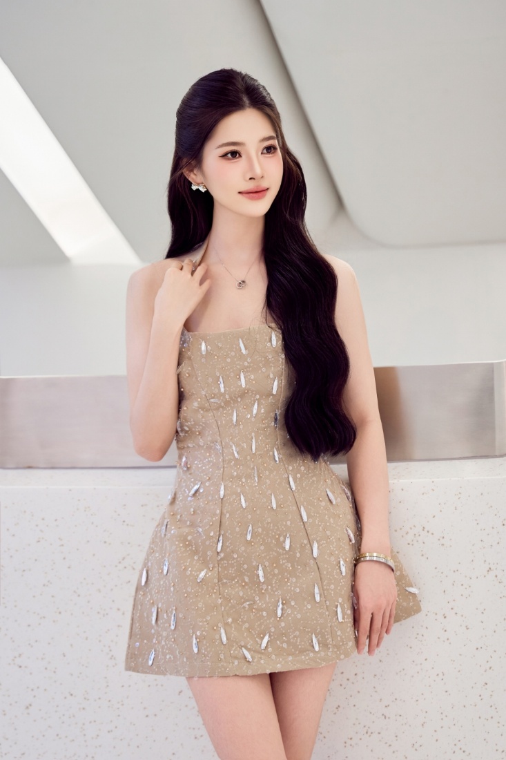 Công việc người mẫu cũng khiến cô quan tâm hơn đến việc duy trì sức khỏe và vóc dáng.