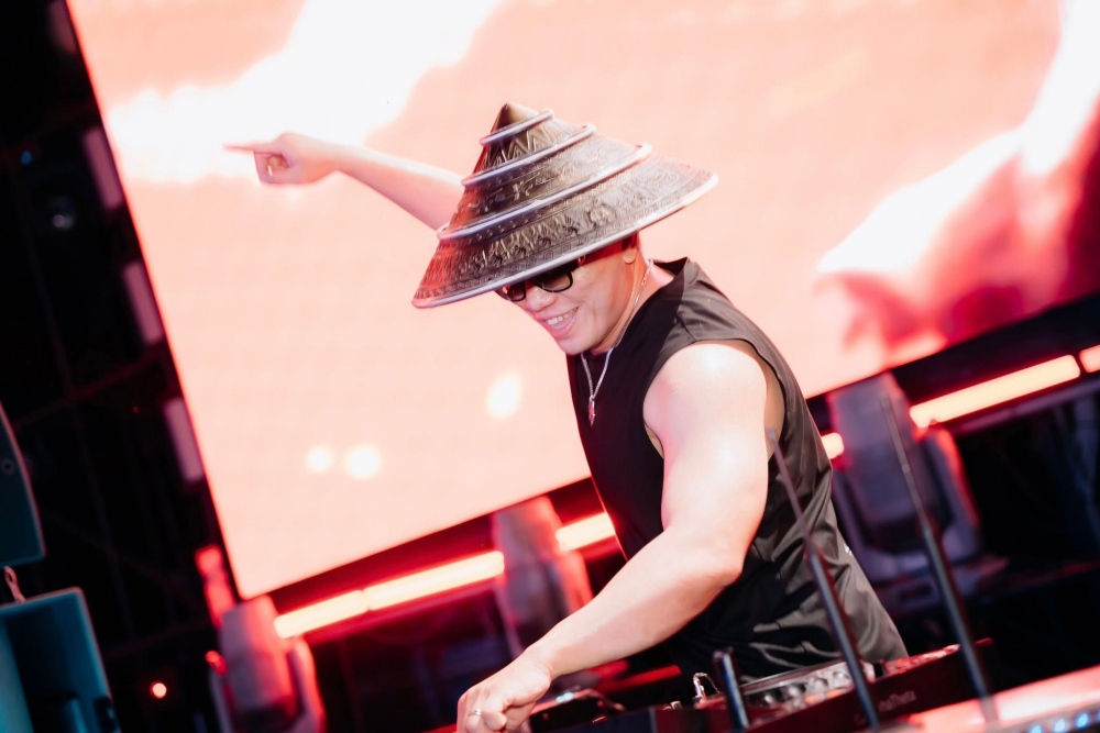DJ VinJaz từng biểu diễn tại Ultra Music Festival.