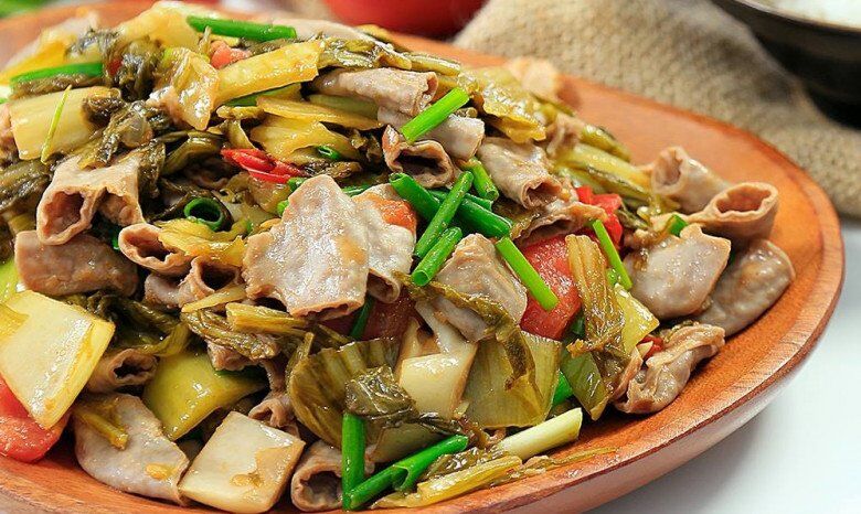 Cách làm lòng xào dưa giòn ngon, thơm, sạch mà không hề bị dai nhách cho ngày mưa gió - 6