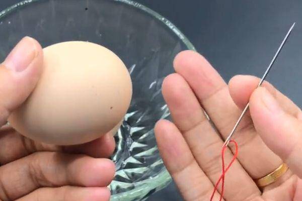 Chọc kim vào trứng rồi luộc, 10 người thì 9 người không hiểu có tác dụng gì, học một lần dùng cả đời - 1