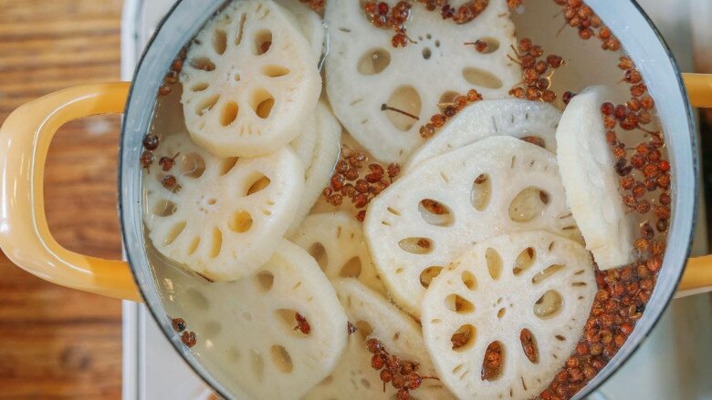 Đi chợ gặp củ này mua ngay, đem làm gỏi chua ngọt lại rất giòn ngon, cả nhà ăn sạch đĩa - 5