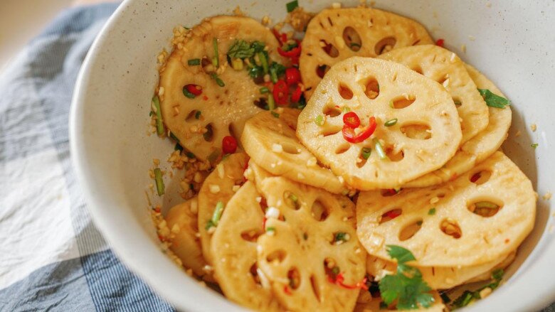 Đi chợ gặp củ này mua ngay, đem làm gỏi chua ngọt lại rất giòn ngon, cả nhà ăn sạch đĩa - 8
