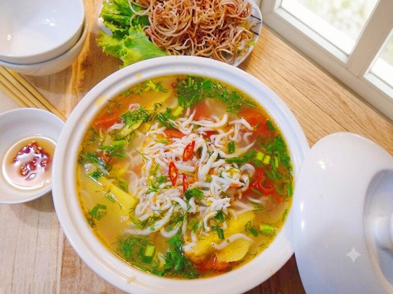 Gợi ý 5 món canh chua nấu dứa siêu ngon, đơn giản lại nấu nhanh, giúp giải ngán cho bữa cơm mùa hè - 1