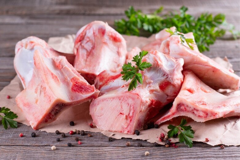 Hầm xương lấy nước nấu canh, thêm một nguyên liệu này nước xương trong, béo ngậy thơm hơn bình thường - 1