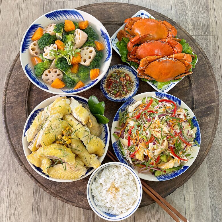 Cơm ngon chẳng ai nỡ chối từ.