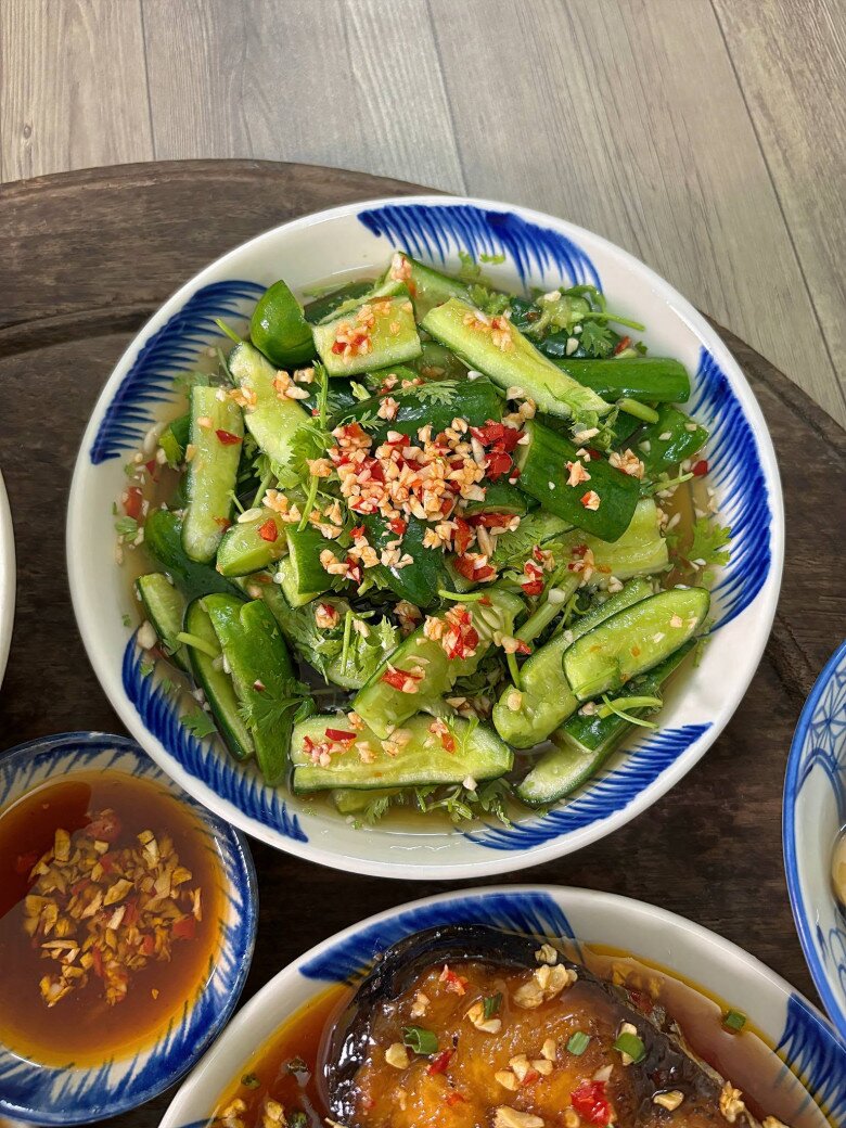 Hôm nay nấu gì: Bữa tối ngon thế này cơm nấu bao nhiêu cũng hết - 8