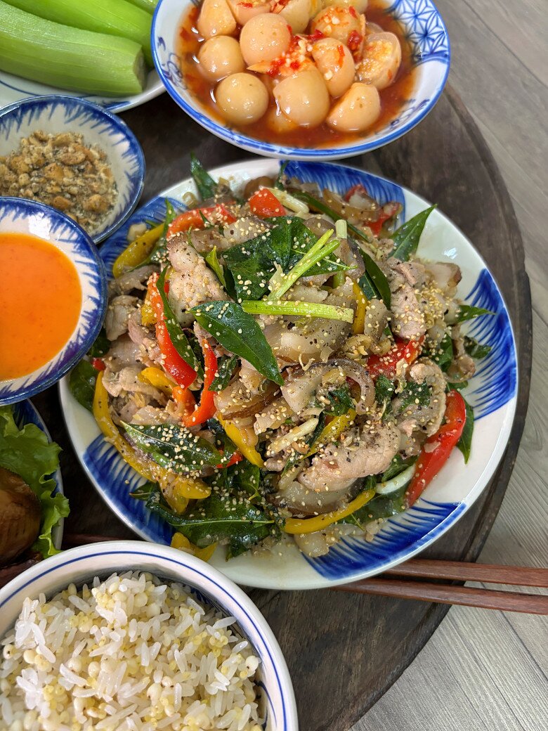 Hôm nay nấu gì: Bữa 5 món hấp dẫn, cả nhà ăn hết sạch - 3