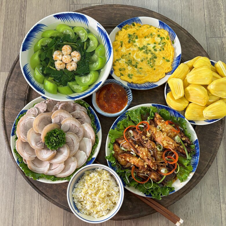 Bữa cơm hấp dẫn cho cả nhà.