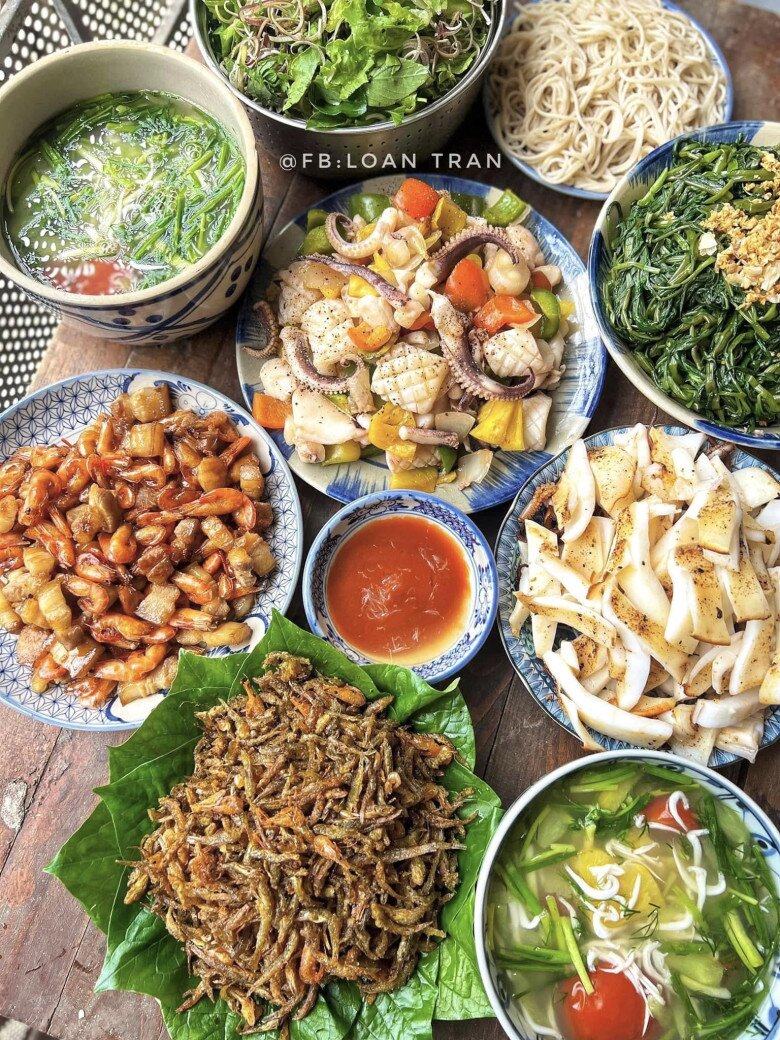 Hôm nay nấu gì: Mâm cơm hấp dẫn, đủ món ngon cho ngày Quốc Khánh - 1