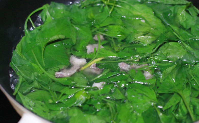 Lá này canxi gấp 2 lần sữa, nấu canh rất ngon, giúp bổ tỳ, tiêu sưng lại thanh mát ngay nhưng ít người biết ăn - 4
