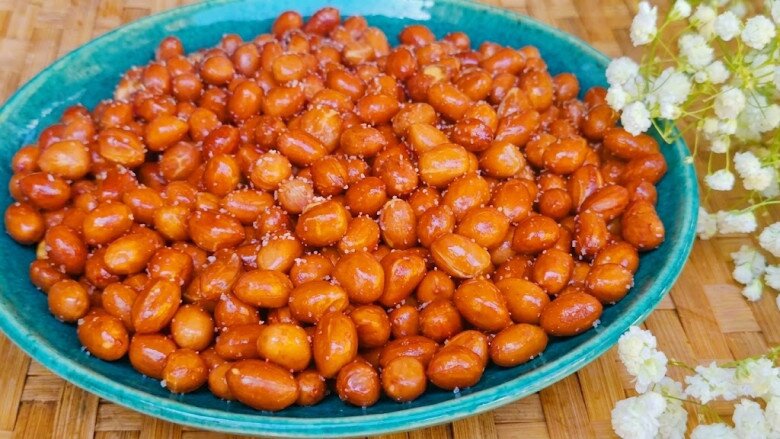Làm lạc rang muối đừng cho ngay vào chảo, thêm 1 bước và 1 nguyên liệu, lạc giòn ngon thơm nức cả tuần - 3