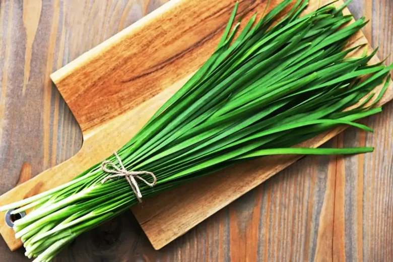 Lá hẹ được mệnh danh là rau của thận.