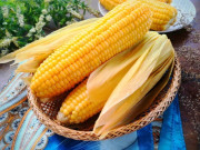 Bếp Eva - Tại sao ngày càng nhiều người không cho đường khi luộc ngô, thêm thứ này ngô càng mềm ngọt chẳng phải ai cũng biết