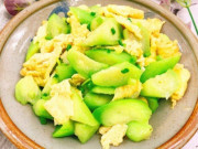 Bếp Eva - Mướp rẻ mà cực bổ nhưng kỵ với 3 thứ này, biết rồi đừng dại nấu chung