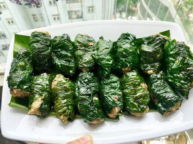 Rán chả lá lốt hay bị đen xỉn hóa ra quên 1 bước này, giờ biết rồi làm theo miếng chả nào cũng xanh mướt - 1
