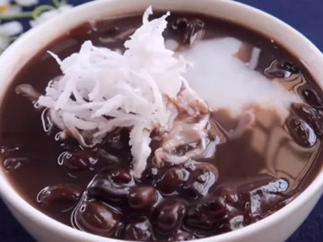 Dù là chè đậu đen hay đậu đỏ, trước khi nấu nhớ làm thêm 1 bước này, hạt nào cũng chín bở bùi mà không nát