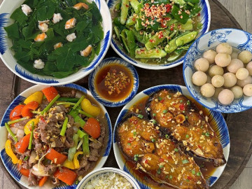 Bếp Eva - Hôm nay nấu gì: Bữa tối ngon thế này cơm nấu bao nhiêu cũng hết