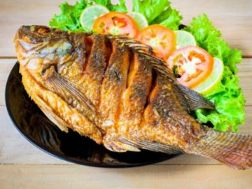 Bếp Eva - Rán cá, nhớ bôi thứ này lên xung quanh, cá rán kiểu gì cũng vàng ươm, mềm trong giòn ngoài