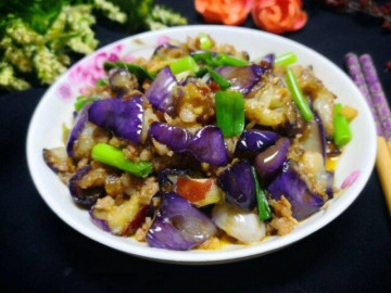 Bếp Eva - Thích xào cà tím nhưng hay bị hút dầu béo ngậy chỉ vì quên 2 bước này, làm đúng món ăn không bị thâm xỉn, cực ngon lại tốt cho sức khỏe