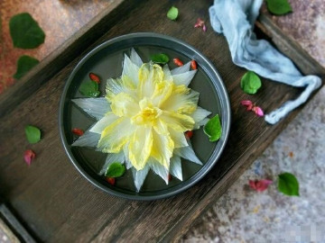 Là rau nhưng vitamin C cực cao, còn lớn hơn cả táo, đem nấu canh "bạch liên hoa" kiểu này vừa thanh mát lại ngon
