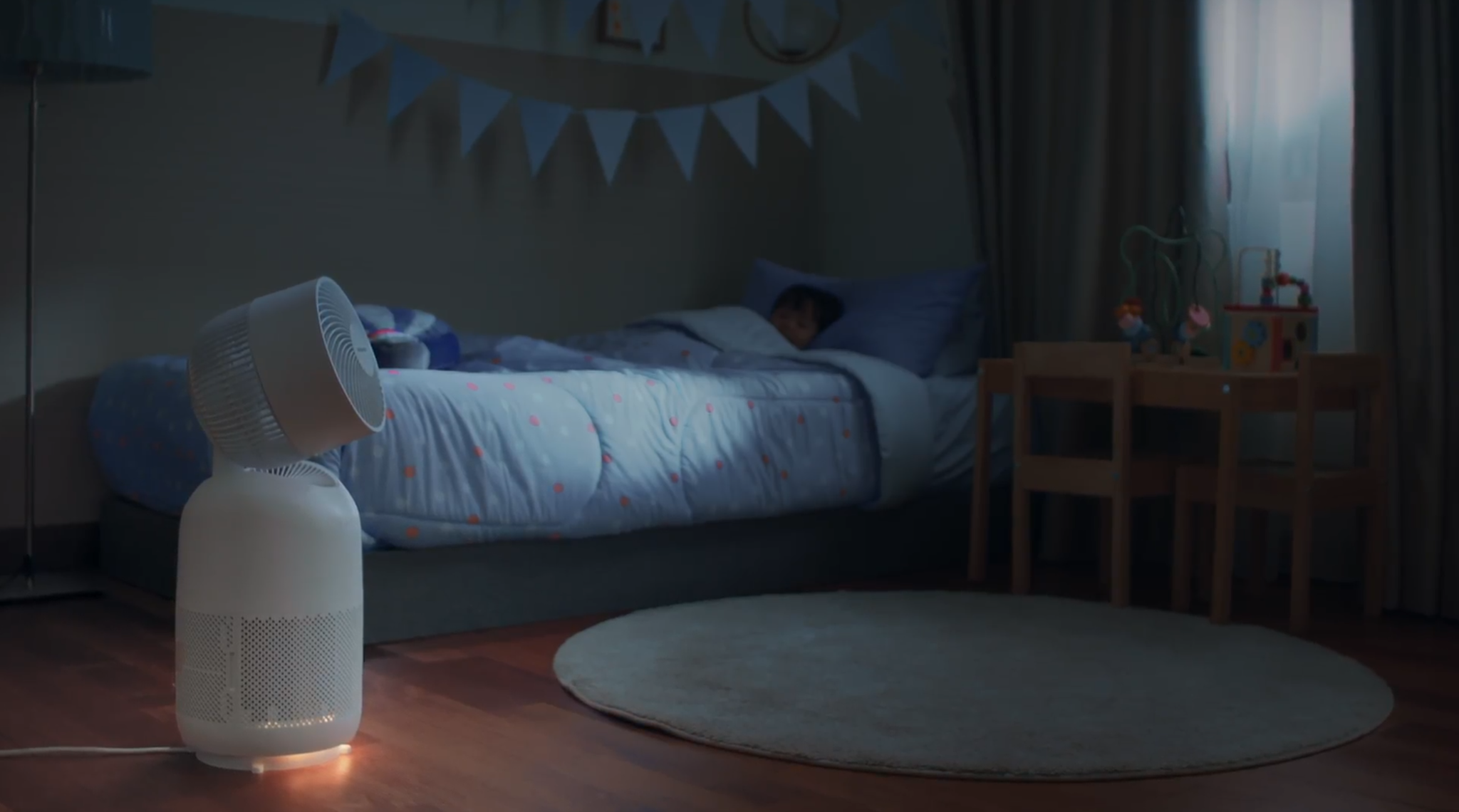 Máy lọc không khí kết hợp quạt đối lưu nhỏ gọn