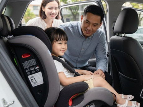 Quy định mới về xử phạt không dùng ghế an toàn cho trẻ em trên ô tô từ 15/8